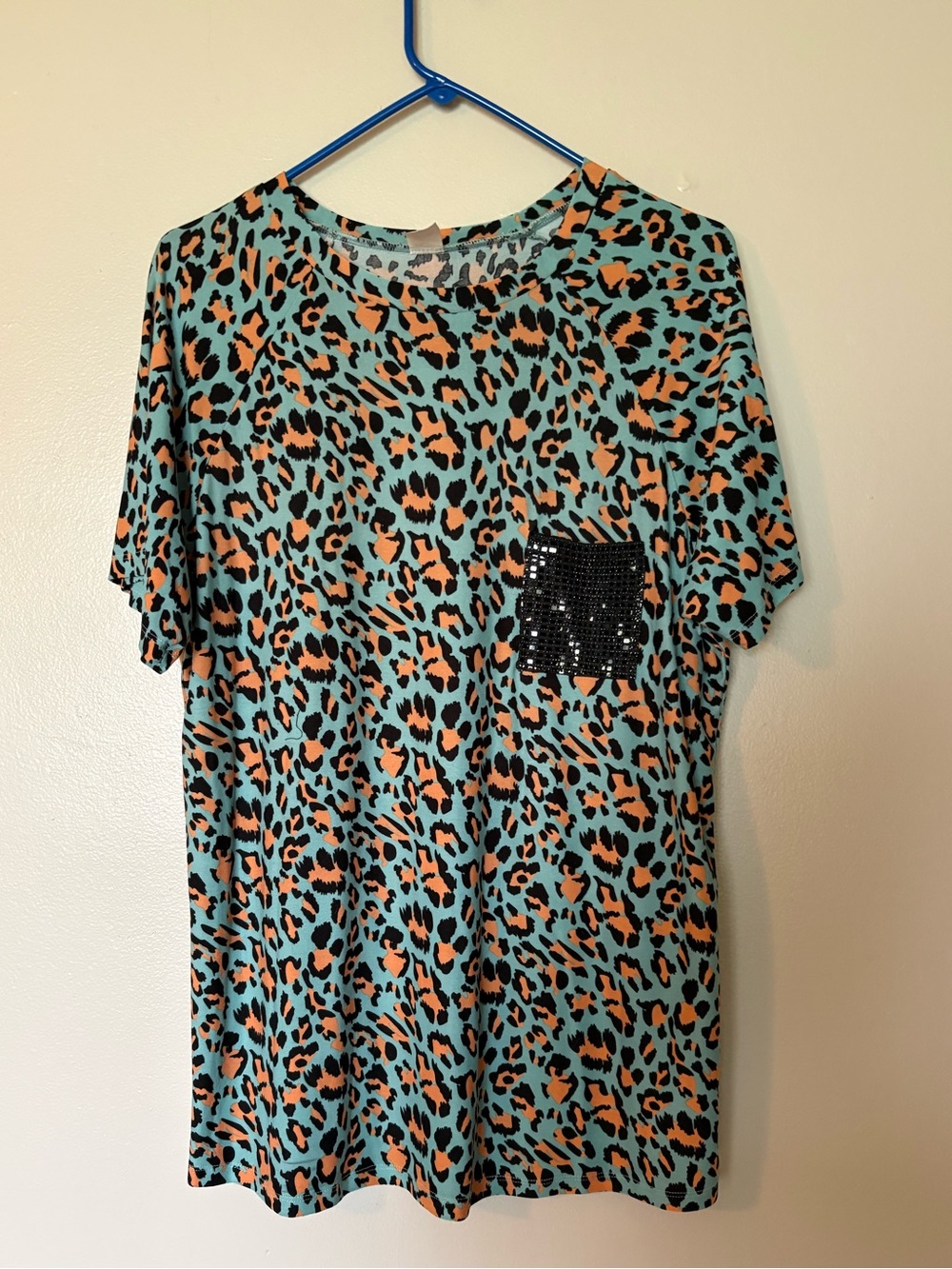 Mint Leopard Print Short Sleeve Tee with Sequin Pocket - Picture 2 of 4